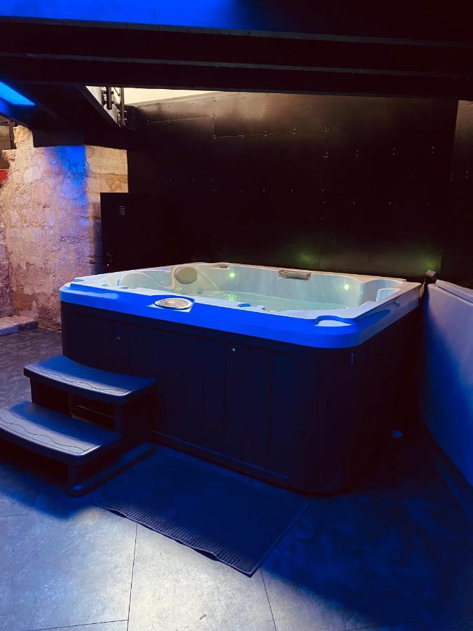 Mieuxqualhotel Jacuzzi Privatif La Retro Bordéus Exterior foto
