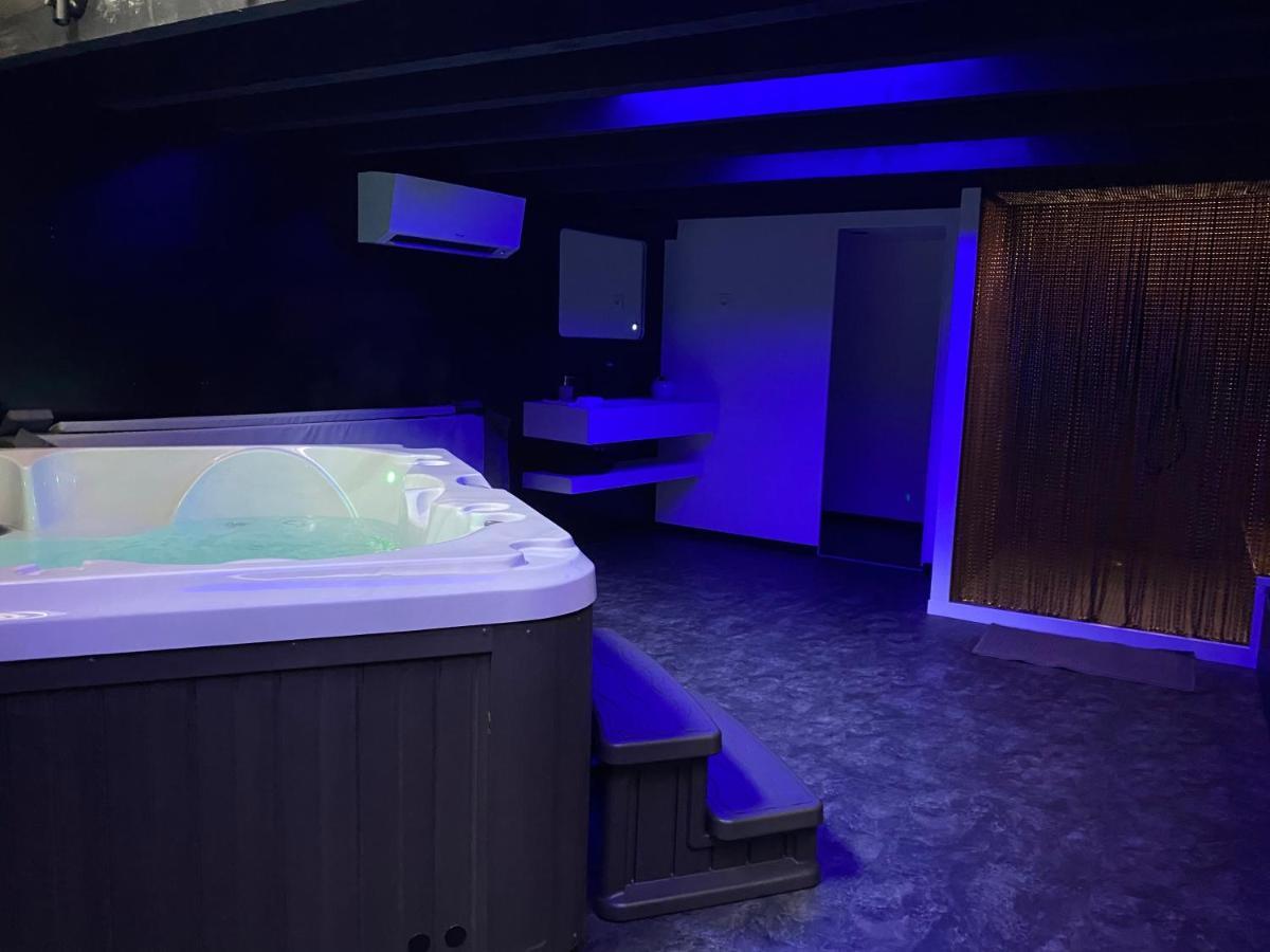 Mieuxqualhotel Jacuzzi Privatif La Retro Bordéus Exterior foto